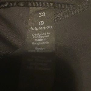 Lululemon size size 38 ladies pants black button all black pants.